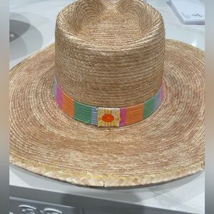 Sunshine Tienda hat